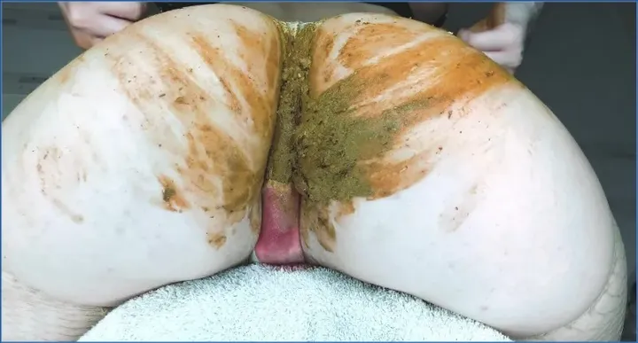 SweetBettyParlour - Shitting, Solo - scat porn video at Scaturia.net