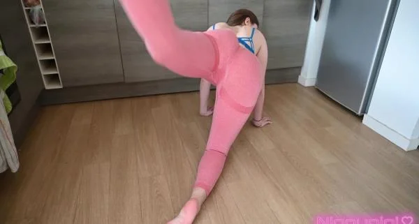 Shitting ass for yoga (FullHD 1080p / 783.77 MB) 24 December 2024