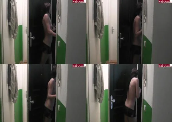 Gina-Bang - Pizzabote angemacht - Kein Fake oder RS (SD / 39.06 MB)  2024