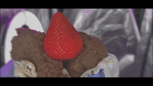 Shit Strawberries (FullHD 1080p / 1.15 GB) 11 December 2024