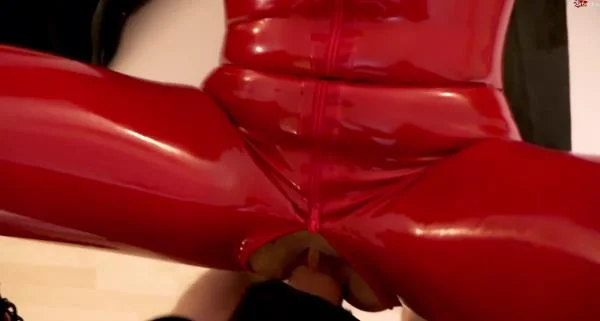 Daynia - Das ultra-perverse Hardcore Latex 3Loch-Fick-Piss-Sperma Inferno 30 12 18 (FullHD 1080p / 239.34 MB)  2025