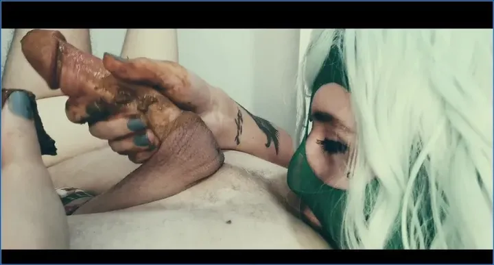 Sweet Betty Parlour: If You Get Crap I'll Clean II - scat porn video at Scaturia.net