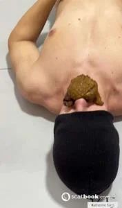 Pile of shit (HD 720p / 26.4 MB)  2025