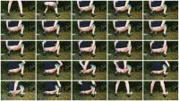 Big Sausage In Grandma's Garden (HD 720p / 10.2 MB) - ScatUria