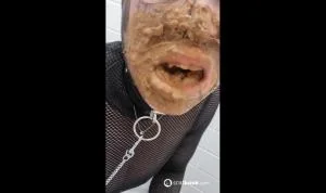 The slave eats her master's shit from the toilet (HD 720p / 570.39 MB)  2025