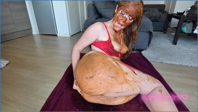 Ninounini in Interactive Game - Solo & Shit Eating - scat porn video at Scaturia.net