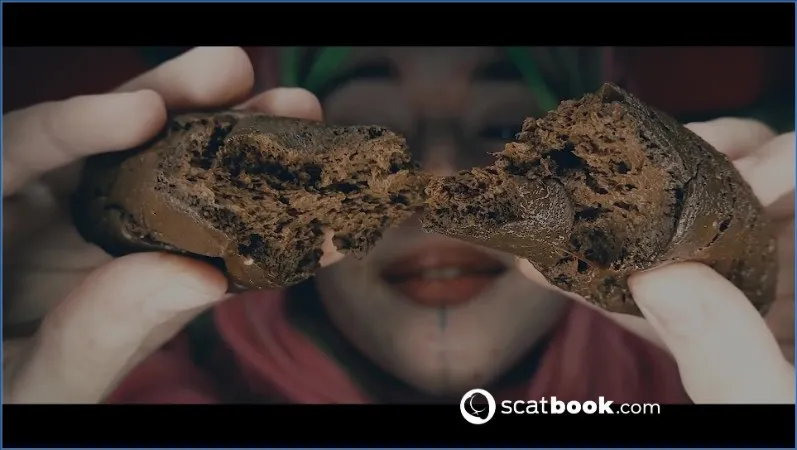 Sweet Betty Parlour: A sweet tooth with ride! - scat porn video at Scaturia.net