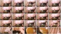Extreme Urgency Liquid Jet Blasts Of Diarrhea Barely In The Bowl (FullHD 1080p / 378 MB) - ScatUria