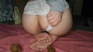 Dirty Panties (HD 720p / Amateur, Solo)