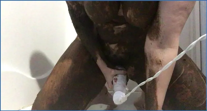 ChubbiBunni's Solo Smearing Fetish, USA - scat porn video at Scaturia.net