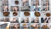 Extremely Gassy First Time Scat Foot Play (HD 720p / 112 MB) - ScatUria