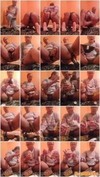 DaddyUni21 - Uni Ella Packing Panties Pooping and Puking (UltraHD 2K / 807 MB) - ScatUria