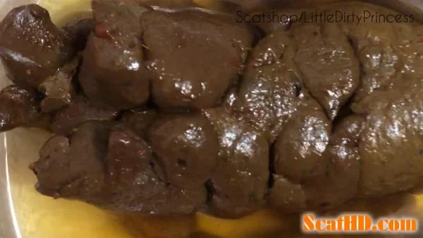 LittleDirtyPrincess - Big thick poop and bright yellow pee in a bowl (FullHD 1080p / 327 MB) 2025
