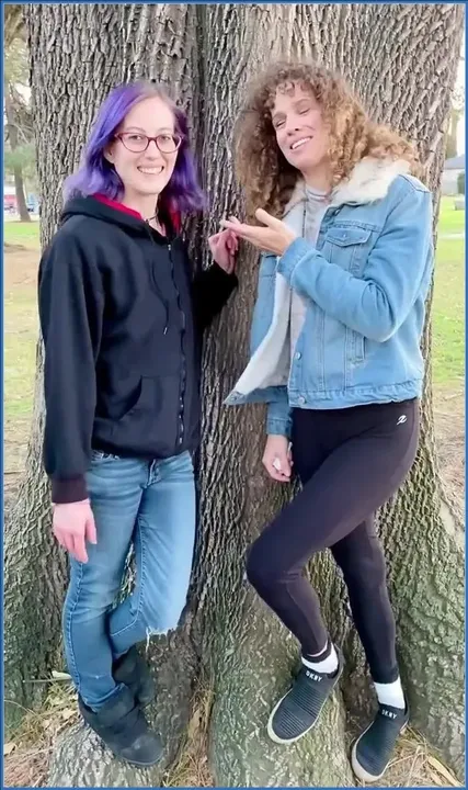 Daring MILF Poo - VibeWithMolly in Two MILFS Public Flash and Pee - scat porn video at Scaturia.net