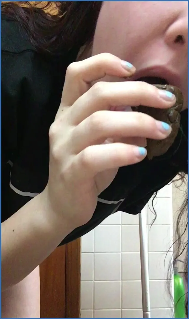 Scatqueen420: Favorite Snack (Scat-Shop) - scat porn video at Scaturia.net