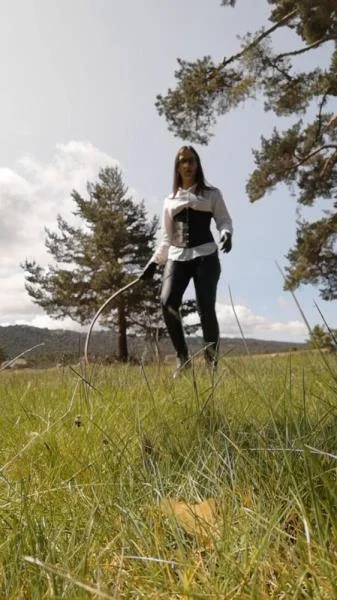 Miss Lith - Whipping (SD / Spain, Toilet Slavery)