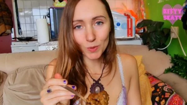 POV Cook And Feed (FullHD 1080p / 1.81 GB) 6 October 2025