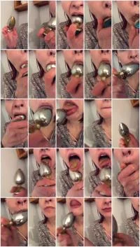 Licking My Butt Plug Clean 4 (SD / 2.77 MB) - ScatUria