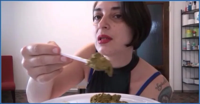 Download Mistress Roberta's Morning Feeding, Domination, Diarrhea Fetish SD Scaturia.net