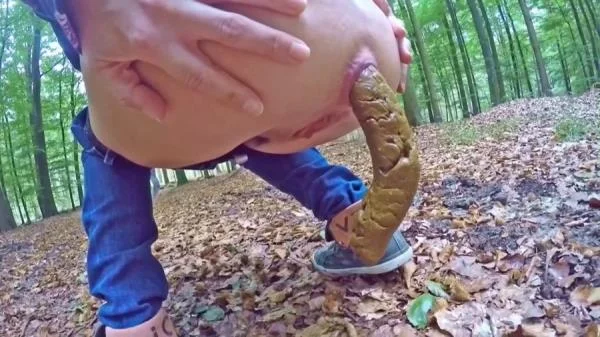 Mia Skye aka MiaRoxxx - HUGE Sausage In The Woods (HD 720p / Germany, Dirty Anal)