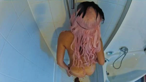Mia Skye aka MiaRoxxx - Shower Voyeur Shit (HD 720p / Germany, Dirty Anal)