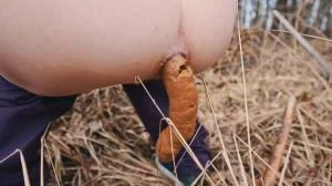 Mia Skye aka MiaRoxxx - Long Outdoor Snake (HD 720p / Germany, Dirty Anal)