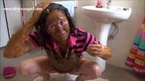 DirtyScatGirl - Hair Coloring (HD 720p / Milf, Czech)