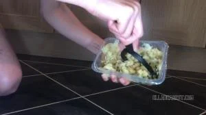 Ella Flavoured Mash (HD 720p / Solo, Defecation)