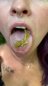 Golf Balls in Public (UltraHD 2K / Scat, Fetish)