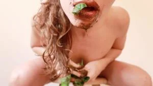 Rub Of The Green (FullHD 1080p / Defecation, Solo)