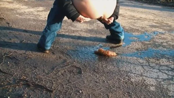 German Countryside Poop (HD 720p / Germany, Dirty Anal)