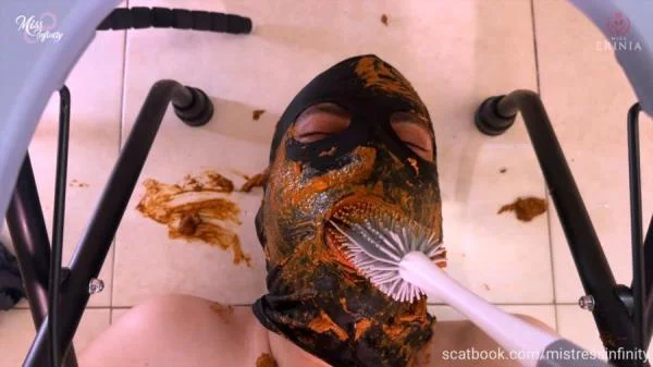 BREAKFAST FOR OUR SLAVE BEFORE THE BEACH - DAY 2 (FullHD 1080p / Latex, Femdom)