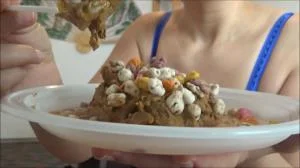 Delicious Shit Cake (SD / Fetish, Romanian)