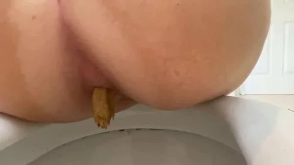 Shitting Girl 75 (HD 720p / Defecation, Scat Wife)