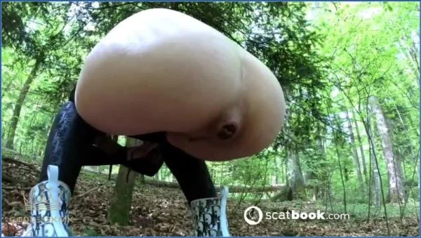 Morning forest shit & pee - Godess Kink aka TeenScatGodess (HD 720p / 41.26 MB) 2026