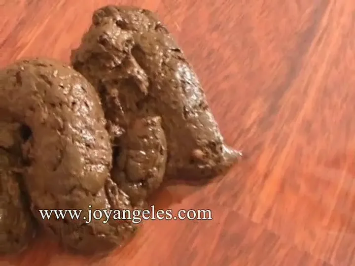 Sabrina Smears a Heavy Solo Load of Kaviar in Unfiltered Scat Action - scat porn video at Scaturia.net